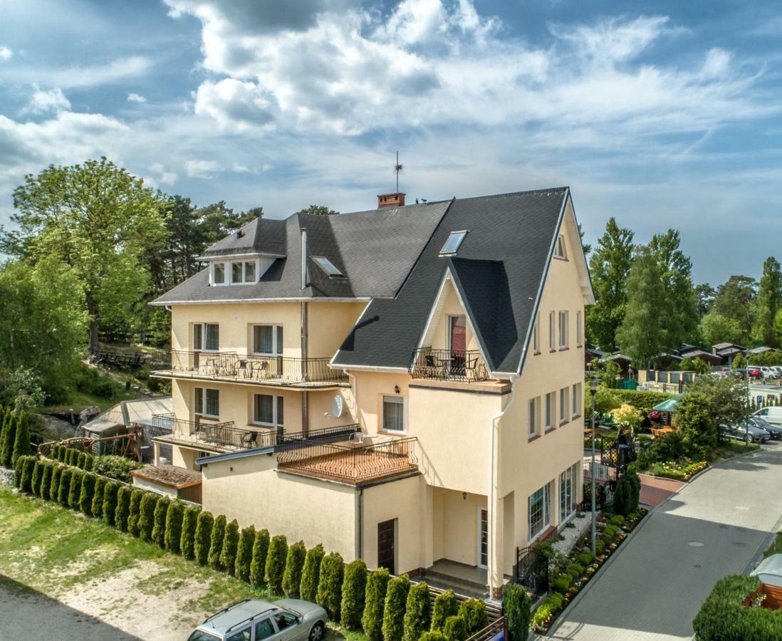 D.L.Blazkiewicz Bed & Breakfast Mielno  Bagian luar foto