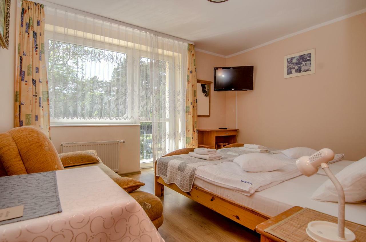 D.L.Blazkiewicz Bed & Breakfast Mielno  Bagian luar foto